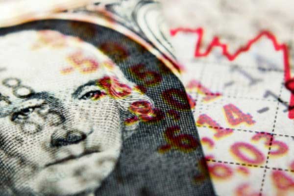 董镇元8月1日：月线双星承压，金银高空待非农